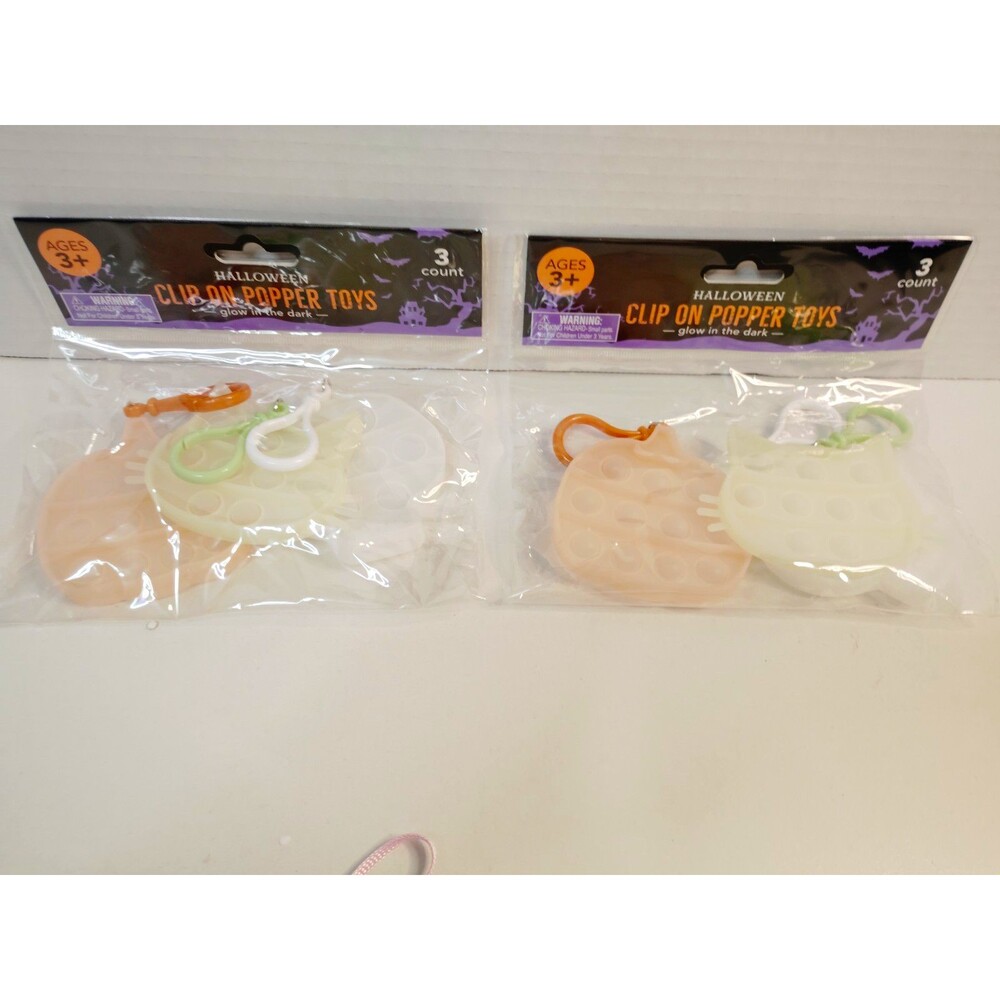 Halloween Clip On Popper Toys Glow in the Dark 3 Count Plastic Multicolor 2 Pack
